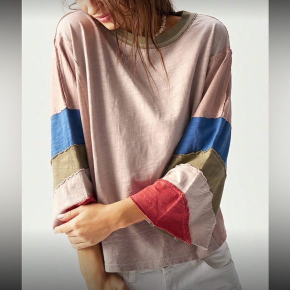 Colorblock Bell Sleeve Top - Picture 6 of 8
